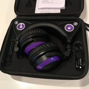 Brookstone cat best sale ear headphones purple