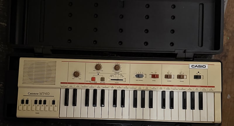 Casio MT-40 Casiotone 37-Key Synthesizer | Reverb