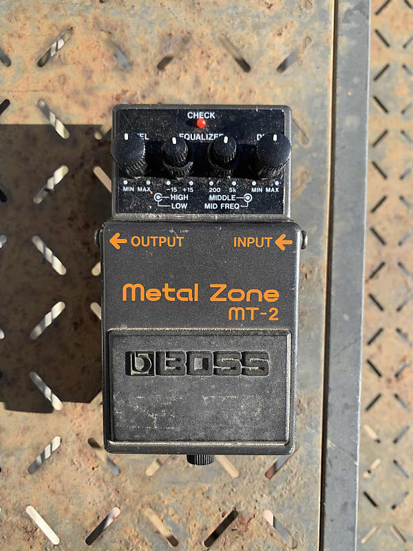 Boss MT-2