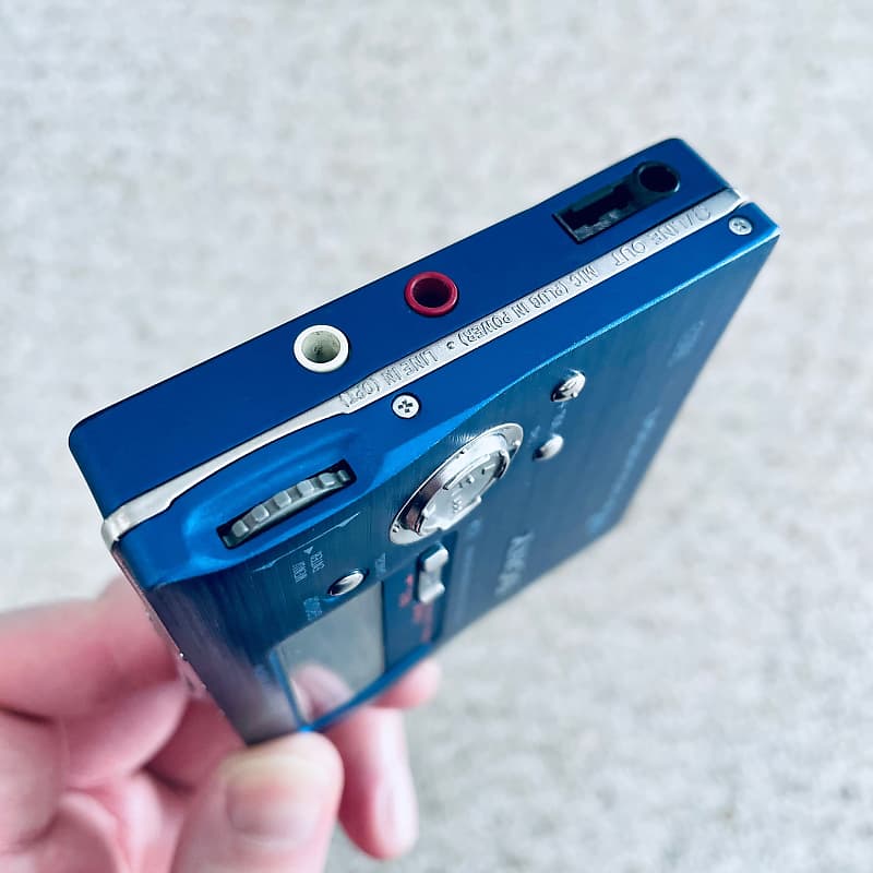 Sony MZ-R909 Walkman MiniDisc Player, Rare Beautiful Blue