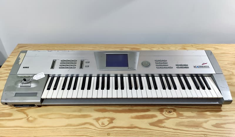 Korg Trinity 61-Key 32-Voice Polyphonic Workstation (1995 - 1996)
