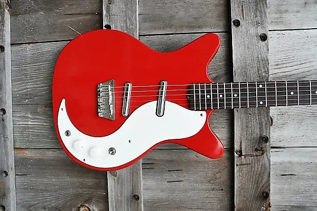 Jerry Jones Neptune Shorthorn 6 string-1991 Red w/OHSC- Super RARE Exc Shape-Wow! L@@@@K Neptune Short Horn 1991 - Red image 1