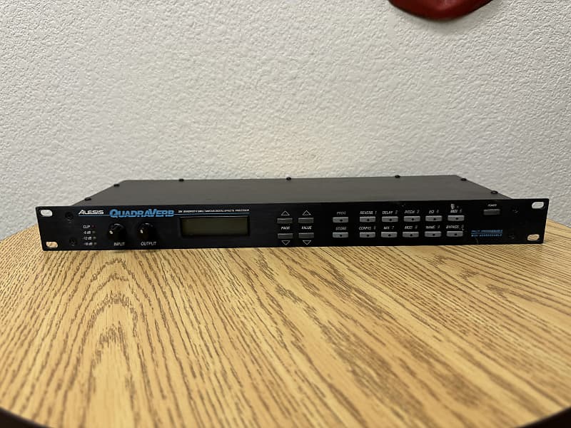 Alesis QuadraVerb 20k Bandwidth Simultaneous Digital Effects Processor  1990s - Black