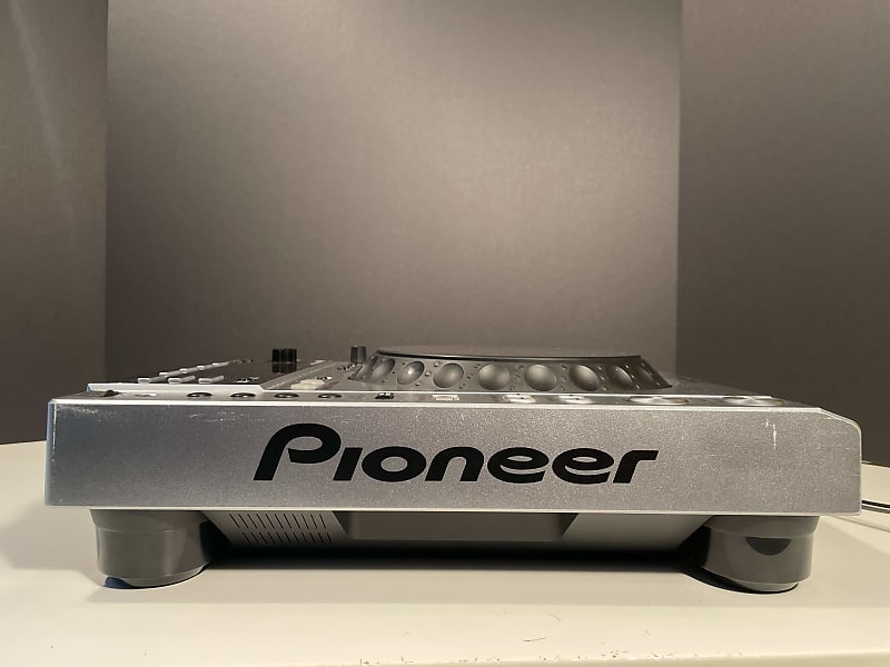 Pioneer CDJ 850 2010s - Silver