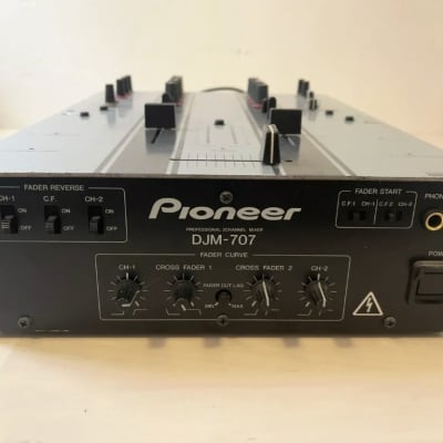 Pioneer DJM-707 Professional 2Channel DJ Mixer Working Power and Speakers Cords image 6