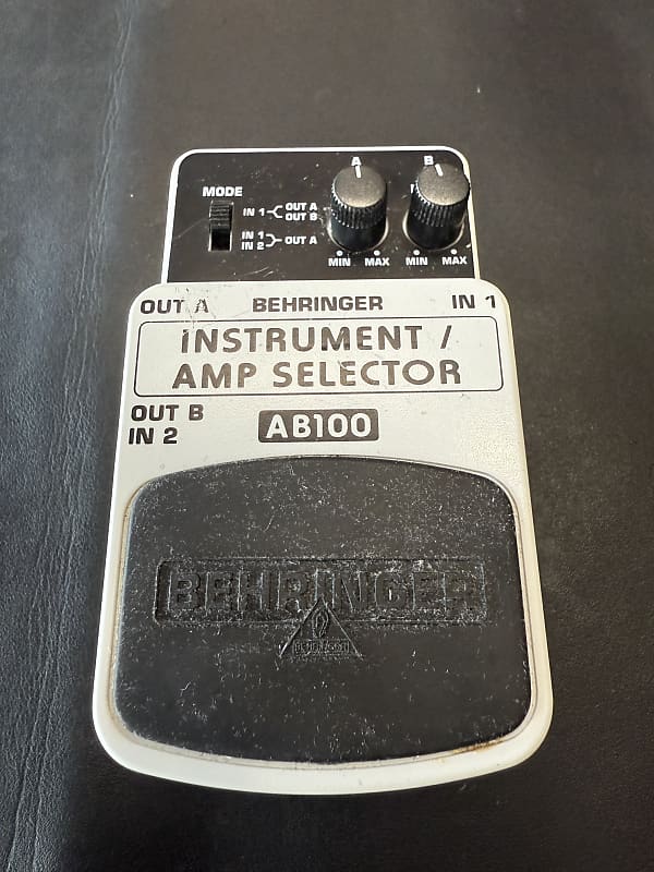 Behringer AB100 Instrument/Amp Selector