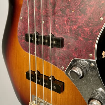 Fender Limited Edition 60th Anniversary Road Worn Jazz Bass 3-Color Sunburst image 9