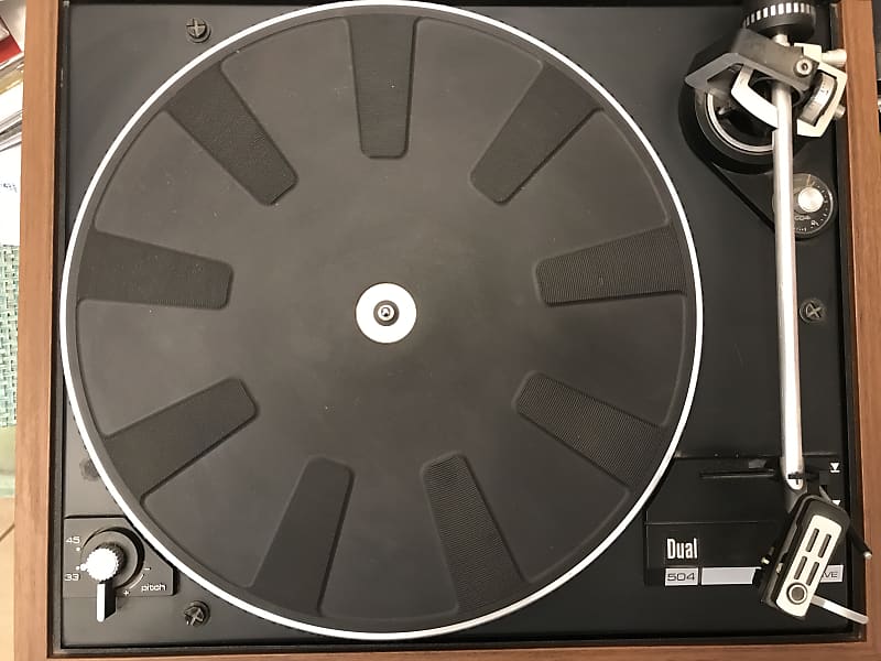 dual turntable 504