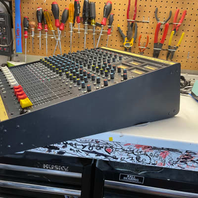 Soundcraft 200B 8 channel mixer with parametric EQ includes a | Reverb