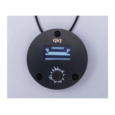 ELTA MUSIC  QVJ visualizer/pendant (perfect gift for your nerdy friends & family)) image 1