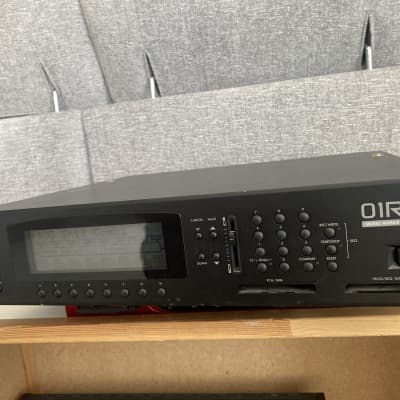Korg 01 r W 1991