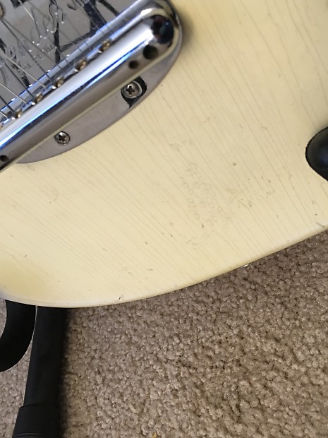 Fender Mustang 1966 Olympic White Thin Nitro Relic SD Fender Mustang 1966 Olympic White Thin Nitro Relic SD