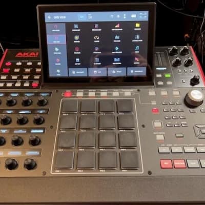 Akai Professional MPC X Standalone Sampler and Sequencer including Case and free small Akai Keyboard image 3