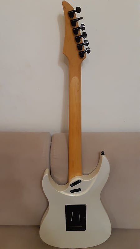 Yamaha YG-612 1991 White | Reverb Canada