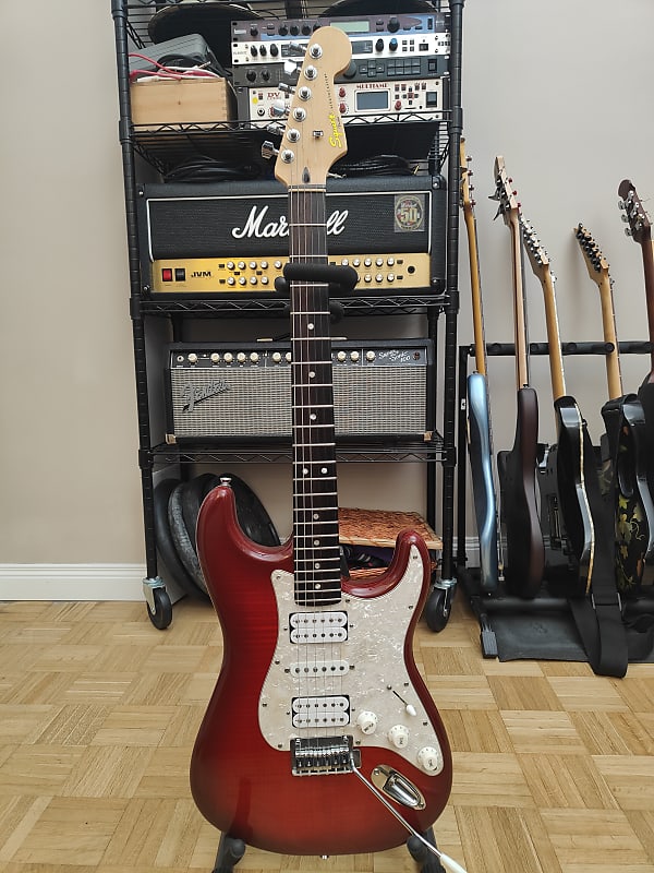 Squier by Fender Deluxe Stratocaster HSH Classic Vibe Ehsaan Noorani specs
