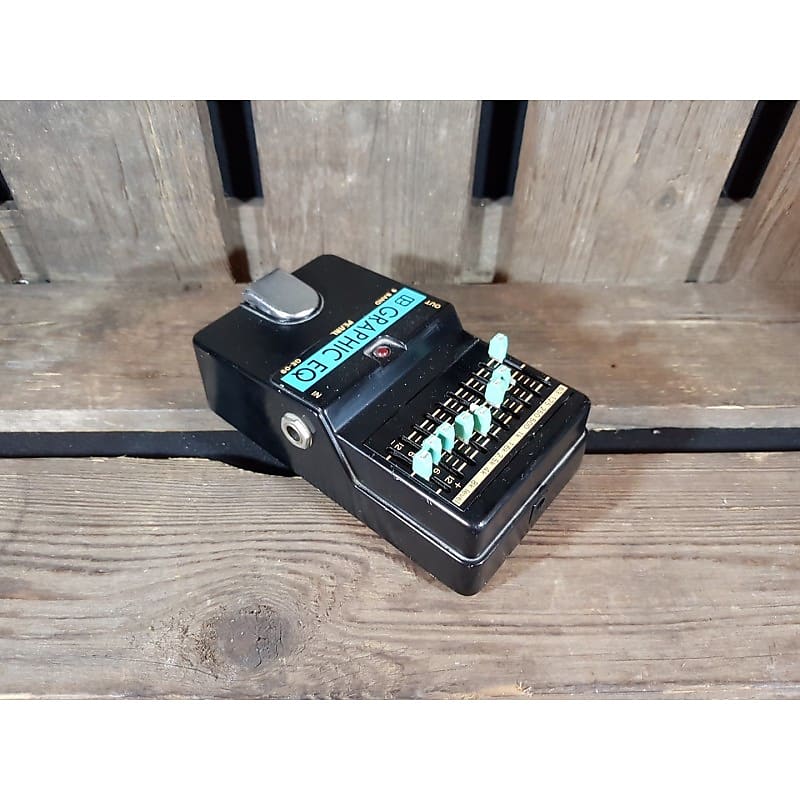 PEARL パール GE-09 GRAPHIC EQ Pearl GE-09 9-Band Graphic EQ | Reverb