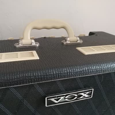 Vox NT15C1 G2 Night Train 15W 1x12 Tube Guitar Combo