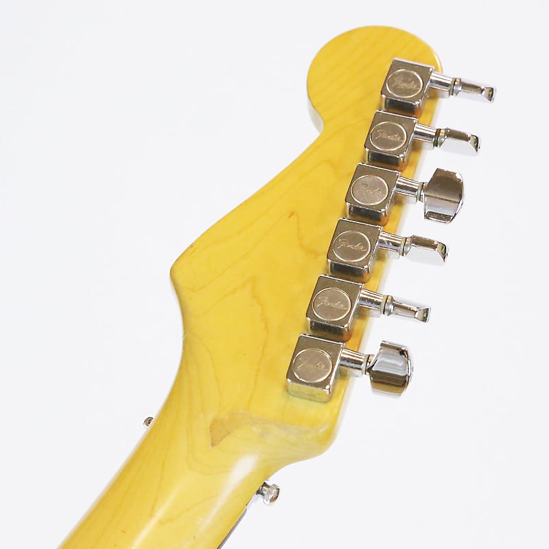 Fender Contemporary Series Stratocaster Deluxe HSS 1985 - 1987 image 8