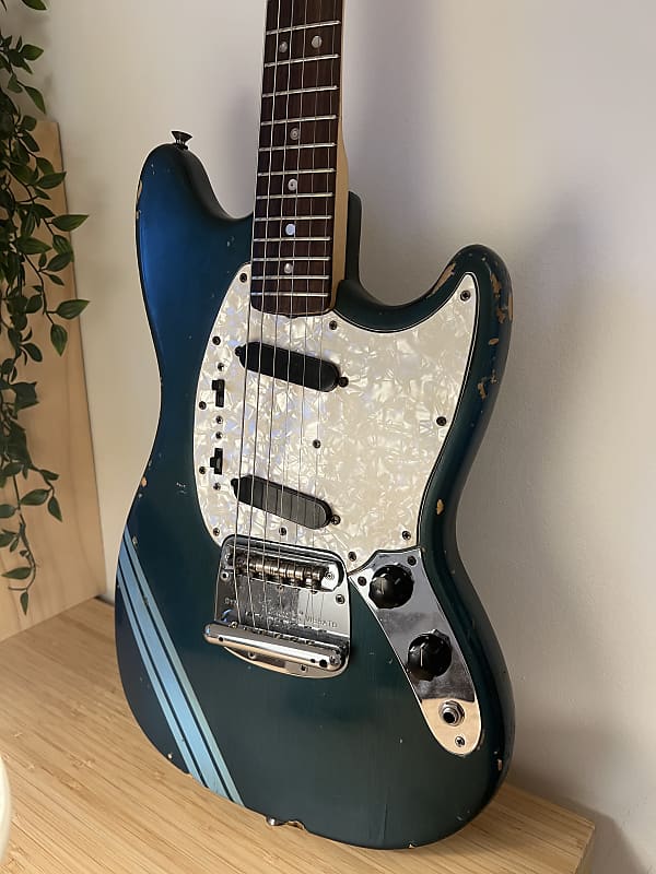 ギター 1971 Fender Mustang Competition Burgundy 1971 Fender Competition Mustang burgundy