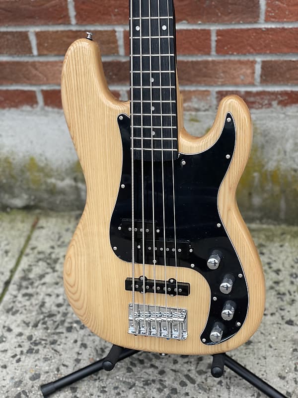 Artist VintageHybrid 5 String Bass Guitar Natural Reverb