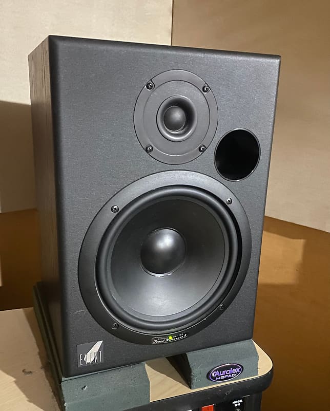 イベント TR8 8インチ アクティブスタジオモニター Event tr8 monitors