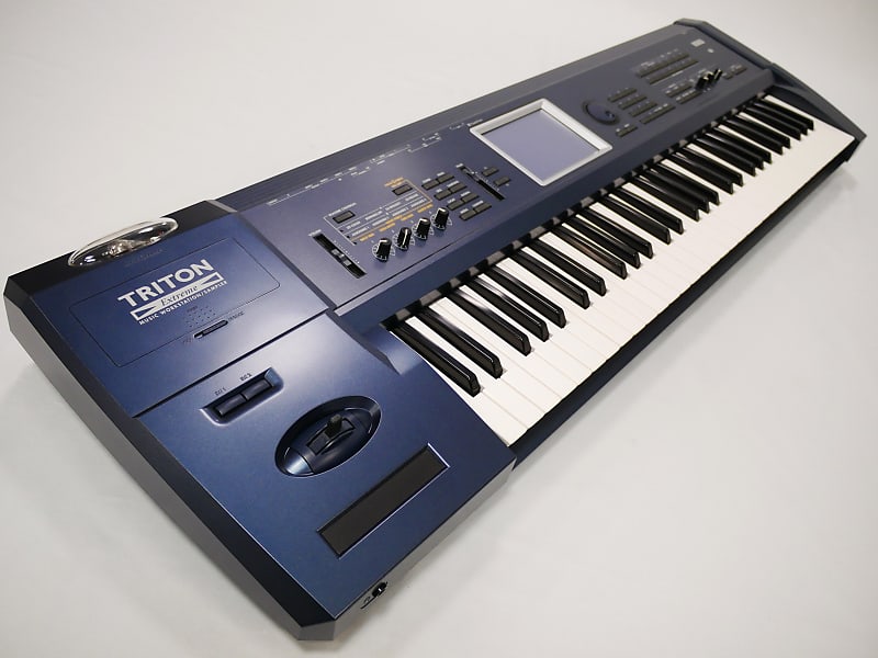 Korg Triton Extreme 61-Key 120-Voice Polyphonic Workstation (2005