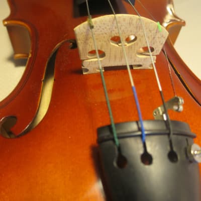 1988 Suzuki Violin No. 300, 4/4 Intermediate with Case - Near-Mint