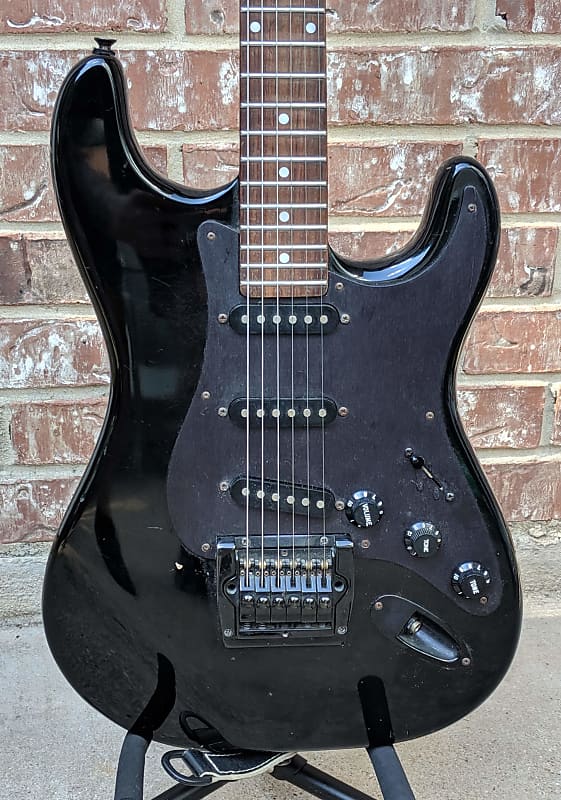 JB Player Super Stratocaster 1980's Black w/Hardshell Case image 1