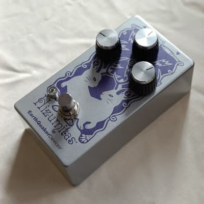 TWO pedals: EarthQuaker Devices Hizumitas fuzz and Grand Orbiter Phaser |  Reverb Finland