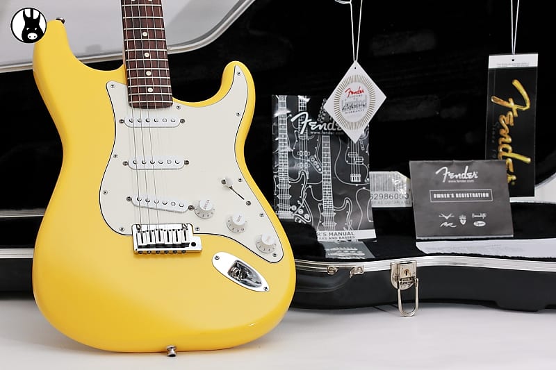 FENDER USA Standard Stratocaster LTD "Graffiti Yellow + Maple" "South Dakota Lottery 115#" (2001) image 1
