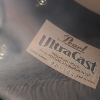 Pearl Ultracast 'UCA1465' 14x6.5" Cast Aluminium Snare Drum - 2002 image 4