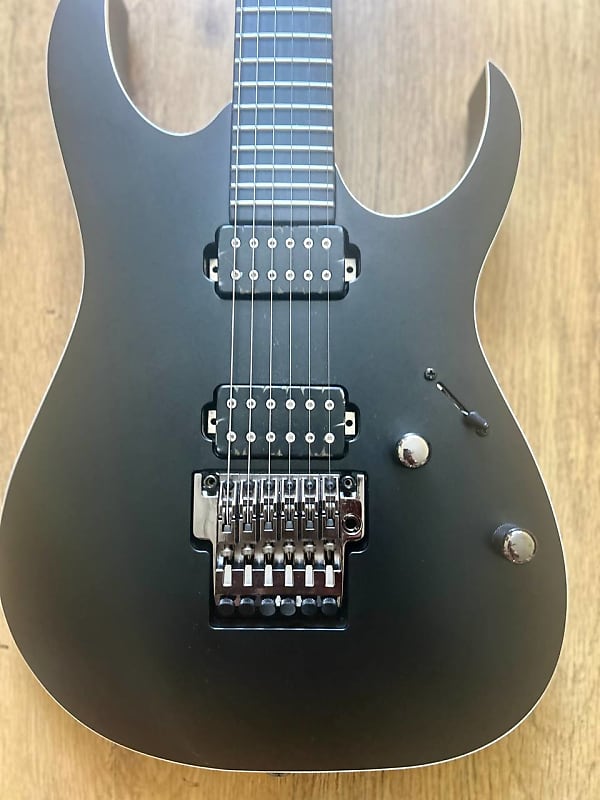 Ibanez RG6UCS Prestige Uppercut