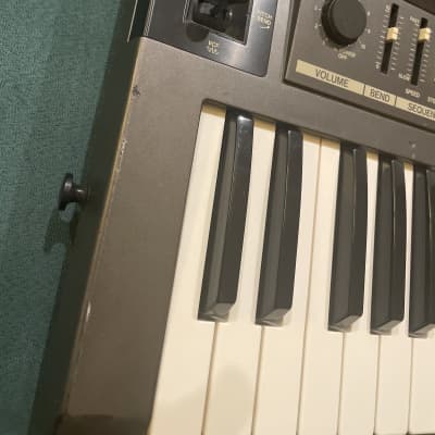 Korg Poly-800 Vintage Polyphonic Analog Synthesizer image 5