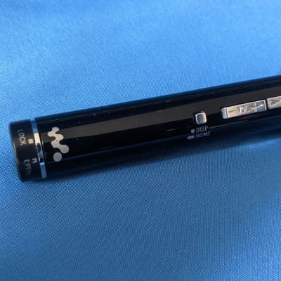 ジャンク　SONY ソニー WALKMAN ウォークマン NW-S205F Amazon.com: Sony NW-S205F 2 GB Flash Sports Digital Music
