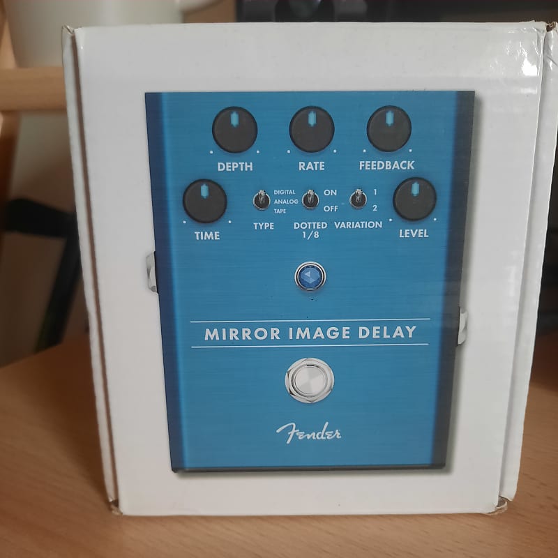 Fender Mirror Image Delay