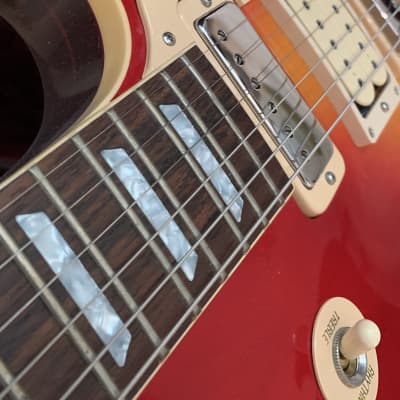 Gibson Custom Shop Pete Townshend Signature #9 '76 Les Paul Deluxe 2005 - Heritage Cherry Sunburst image 9