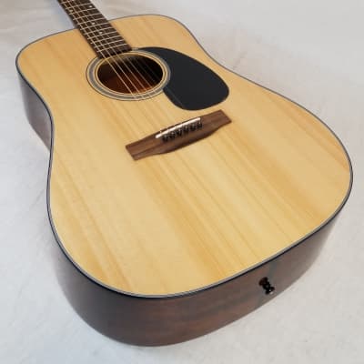 Blueridge BR-40 Acoustic Dreadnought Guitar, Solid Sitka Spruce Top, Mahogany Back and Sides image 5