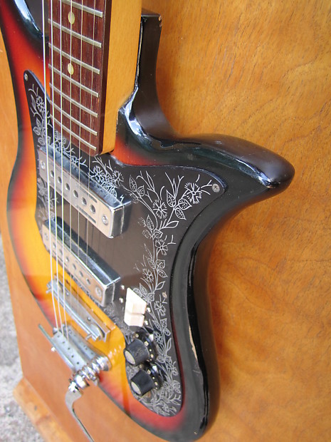 Teisco E-200 サンバースト Teisco E-200 Tulip 1960's Sunburst – Reforged Guitars