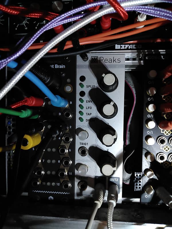 Mutable Instruments Peaks