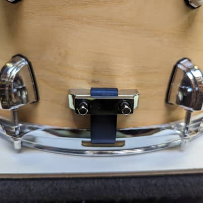 NEW! Premier Artist Series 7 X 13" Natural Lacquer Birch Shell Snare Drum - Amazing Value! - Top Notch Tight Tone! image 4