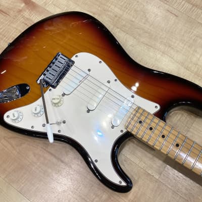 Fender Strat Plus Deluxe 1989 - 3 Color Sunburst image 8