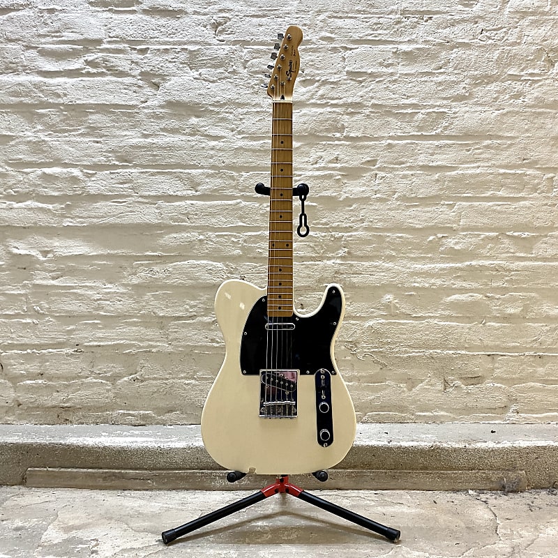 fender Squier Telecaster ホワイト Squier FSR Bullet Telecaster With Maple Neck - Olympic White