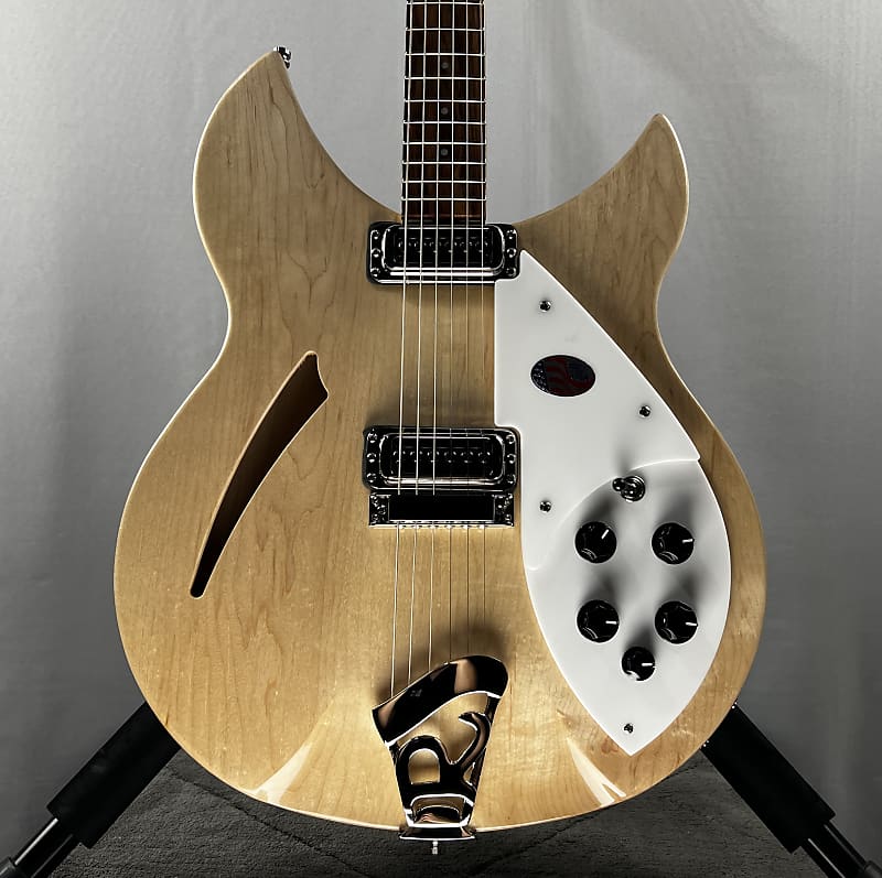 Rickenbacker 330 Jetglo 2009製 Platinum Rickenbacker 330 Electric Guitar Jetglo | Guitar Center