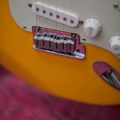 Fender Japan Stratocaster ST-700 SPL Rebel Yellow MIJ