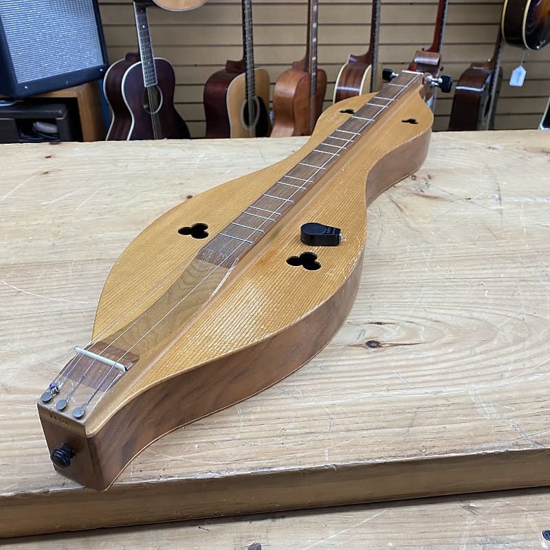Magic Mountain Instruments Appalachian Dulcimer w/ Piezo Pickup