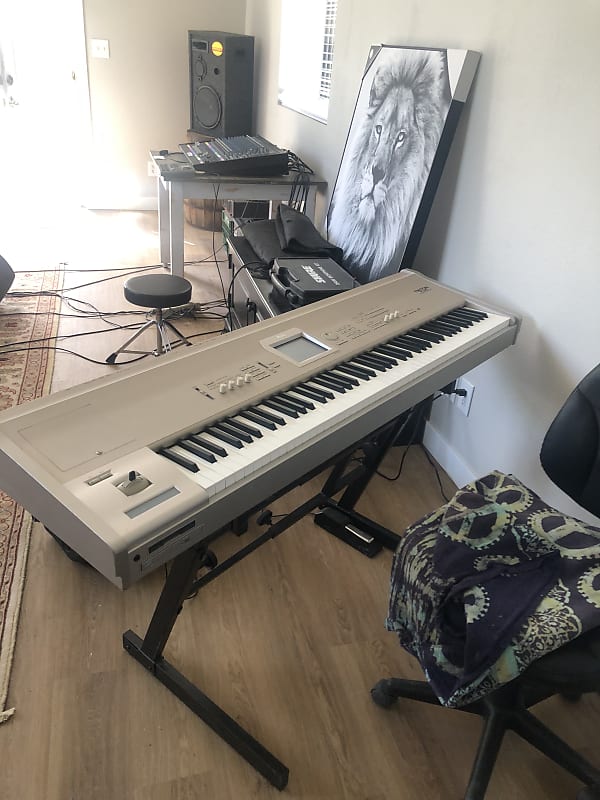 KORG TRITON STUDIO ST88 V2 88鍵 シンセサイザー KORG TRITON STUDIO