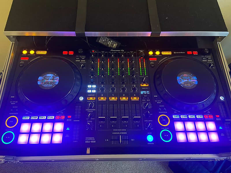 Pioneer DDJ 1000 Rekordbox 4 Channel Club DJ Controller With Magma Flight  Case