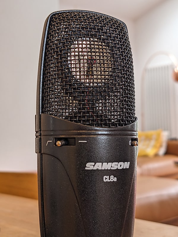 Dual Gold Capsule Multi Pattern Condenser microphone Samson CL8a