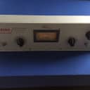 Universal Audio LA-2A Leveling Amplifier / Optical Compressor