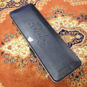 Fender squier guitar case top